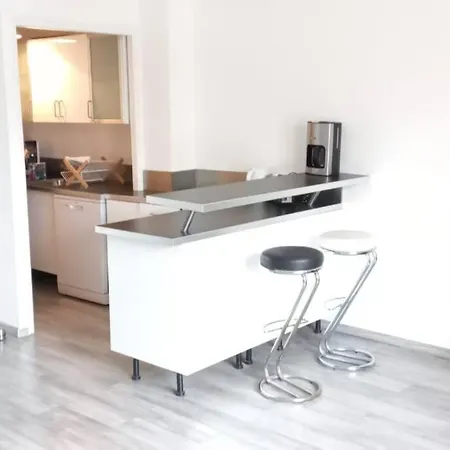 Апартаменты Corniche D'azur 2 Yourhosthelper Фрежюс